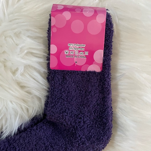 Purple Indoor Home Fuzzy Fleece Socks NWT - Picture 5 of 6